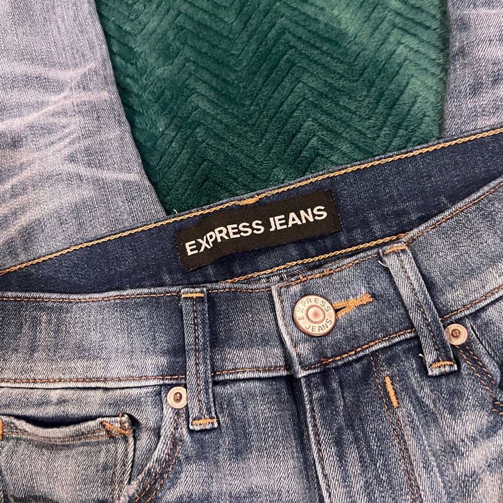 Express Y2K Light Wash Distressed Mid-rise Skinny Jeans - Picture 7 of 8